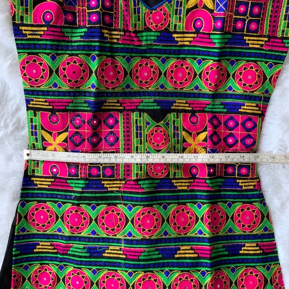 Colorful Embroidered Tunic - Picture 10 of 12